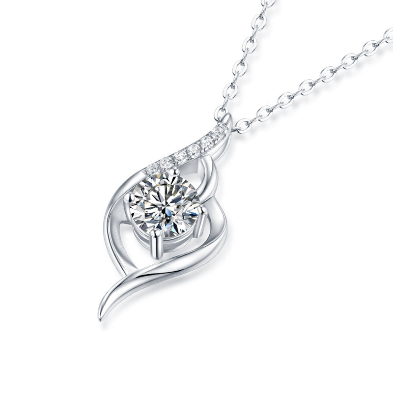 Urban Spark – Twisted Wave Moissanite Pendant Necklace