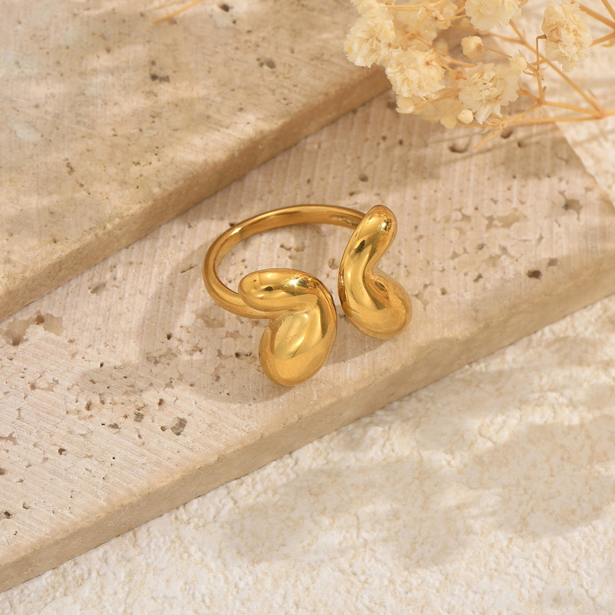 18K Gold Butterfly Ring – Tarnish-Free, Hypoallergenic, Waterproof Stainless Steel